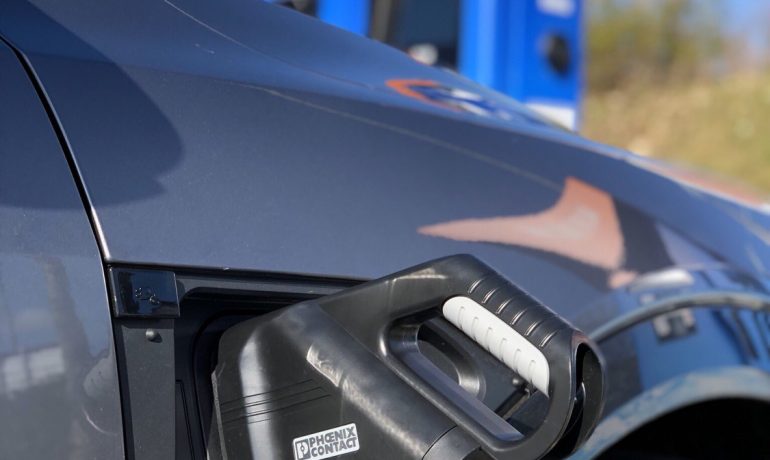 Government target for rapid chargers an important step towards mass EV market